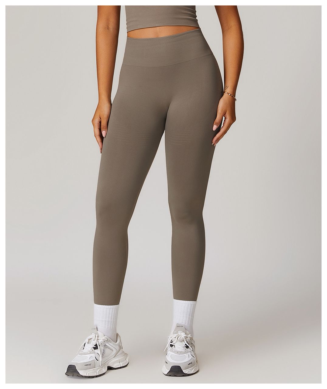 HERA Scrunch Bum Leggings - Stone